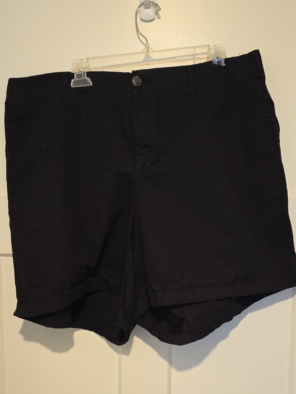 Old Navy Women's Black Flat Front Shorts